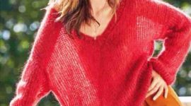Легкий пуловер красного цвета